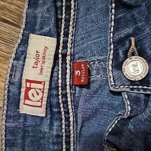 Womens size 3 LEI Taylor